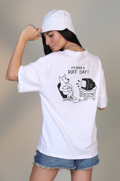 BEAR WITH ME. - Oversized T-Shirt
